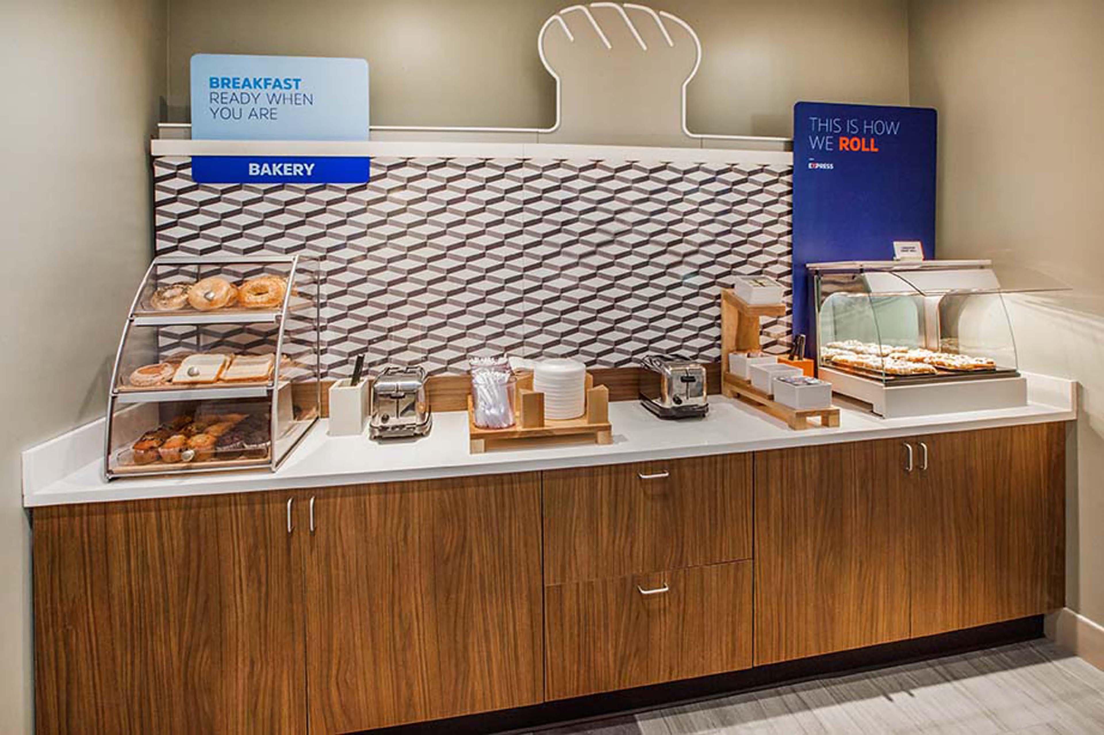 Holiday Inn Express Nashville W-I40 By Ihg Buitenkant foto