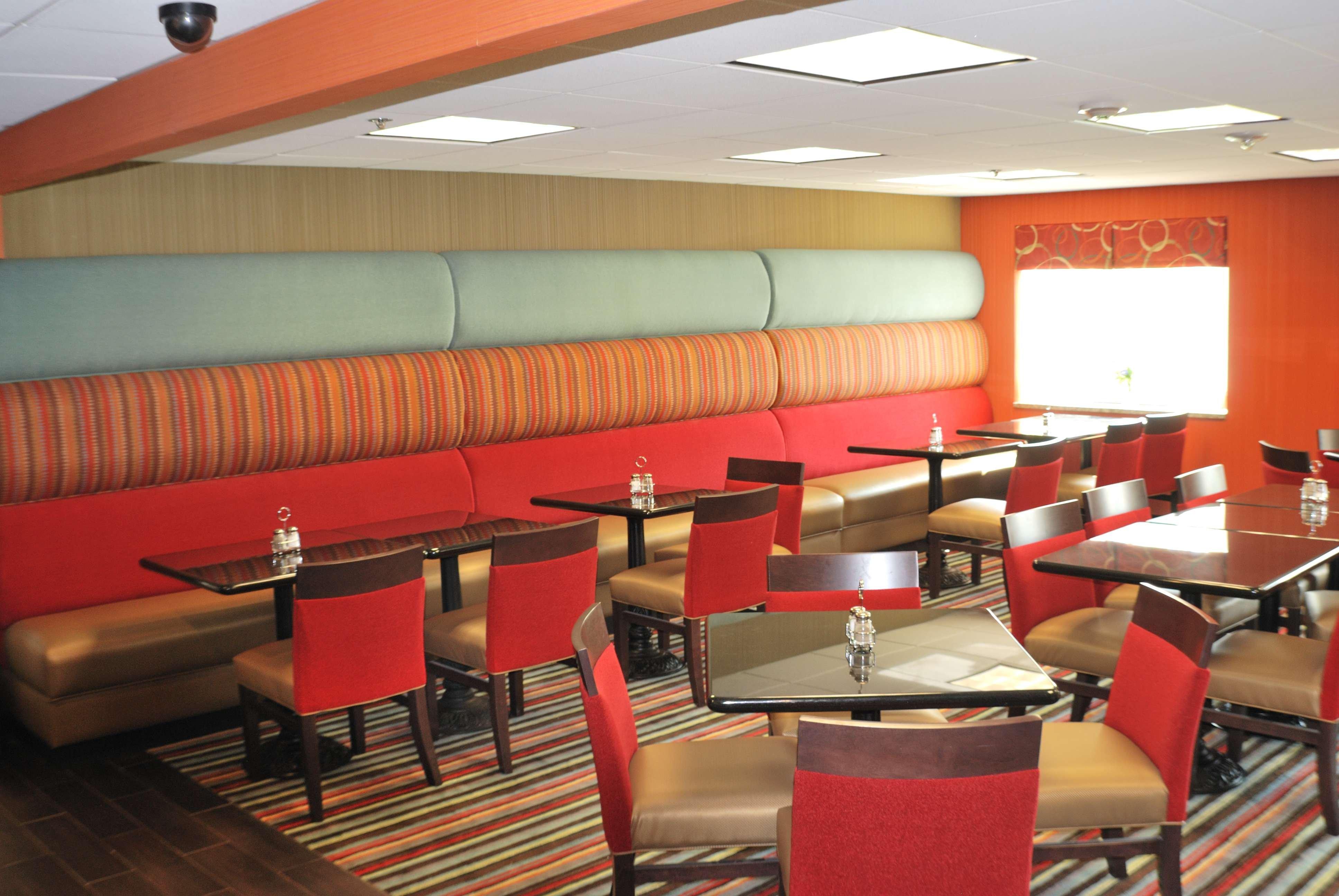 Holiday Inn Express Nashville W-I40 By Ihg Buitenkant foto